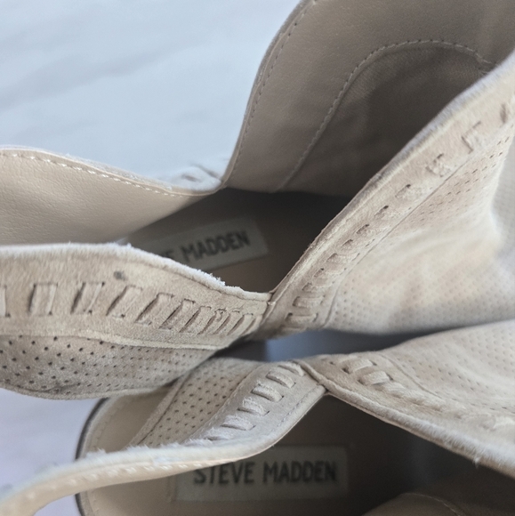 Steve Madden Sandals Women Sz 9M Tan Leather Peep Toe Perforated Block Heel - Picture 8 of 14
